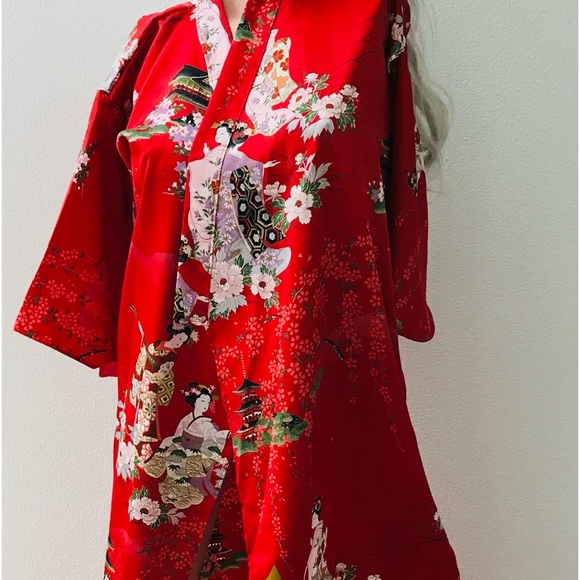 Japanese Print KIMONO - Wearable Art! - Picture 14 of 16